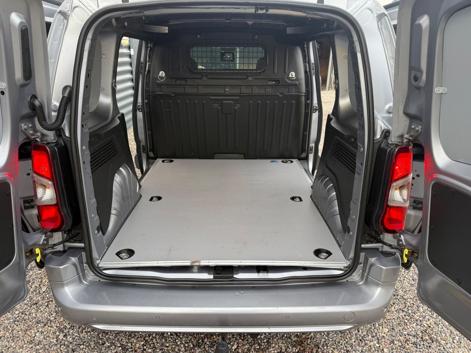 Peugeot Partner 1,5 BlueHDi 130 L1V1 Ultimate EAT8 Van