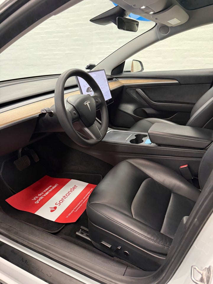 Tesla Model 3 Long Range AWD 4d