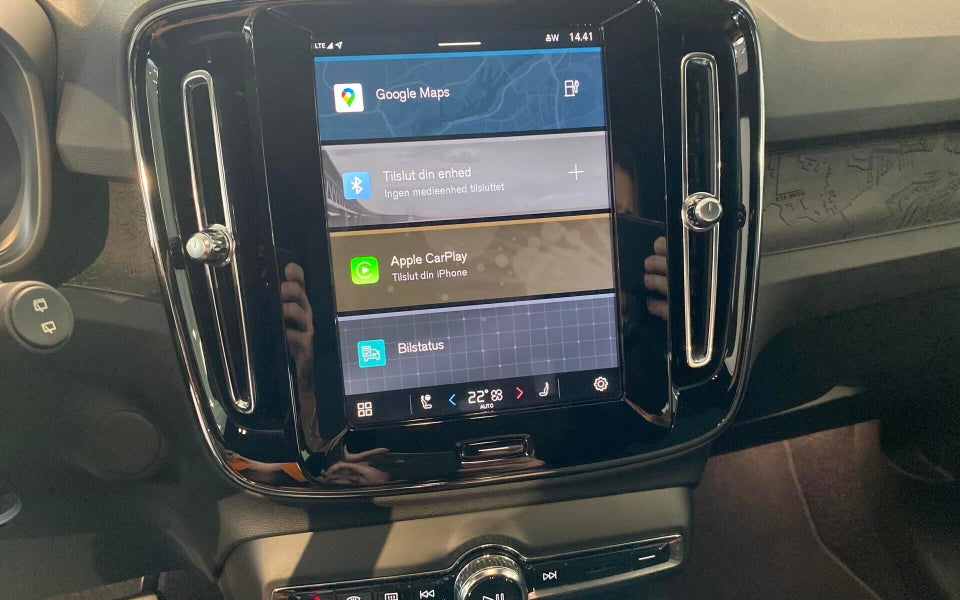 Volvo EX40 Extended Range Plus 5d