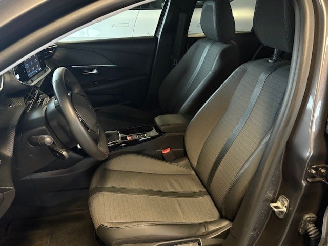 Peugeot 208 1,2 PureTech 100 Allure 5d