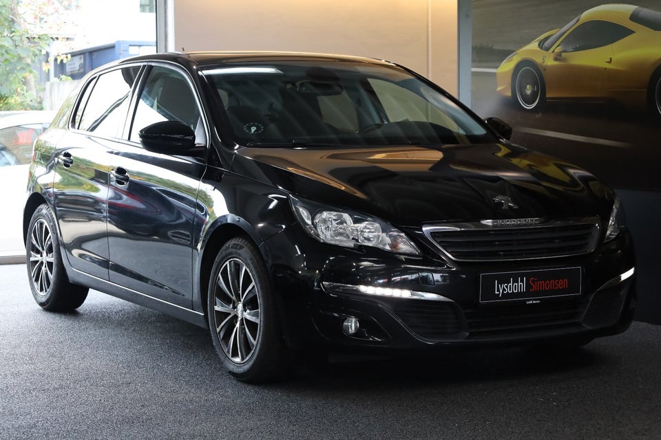 Peugeot 308 1,6 BlueHDi 120 Allure Sky 5d