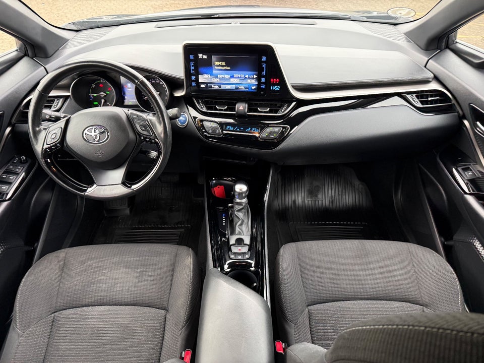 Toyota C-HR 1,8 Hybrid C-LUB Premium CVT 5d