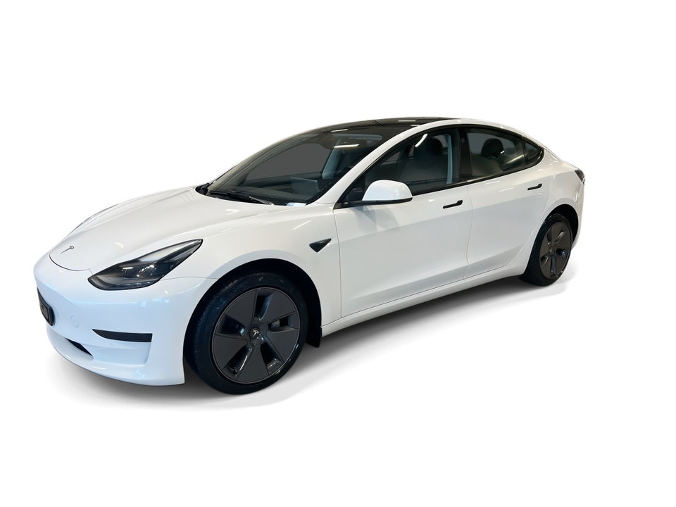 Tesla Model 3 Standard Range+ RWD 4d