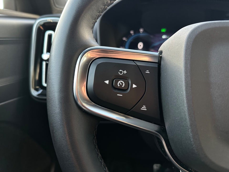 Volvo XC40 P6 ReCharge Plus 5d