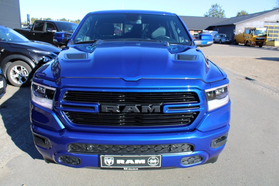 Dodge RAM 1500 5,7 Sport Crew Cab aut. 4d