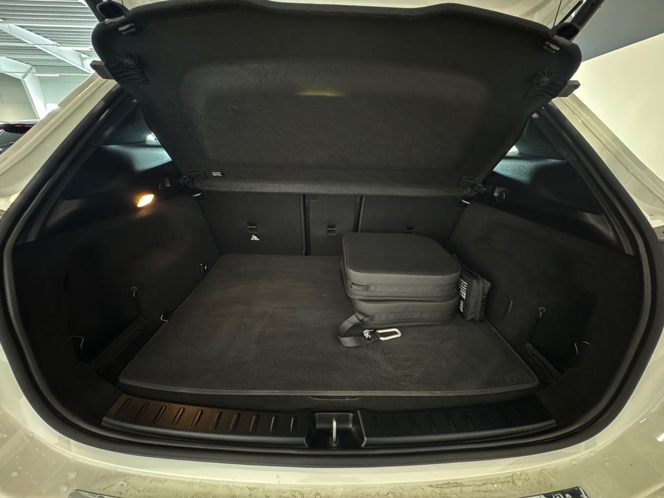 Mercedes EQA250+ Progressive Advance 5d