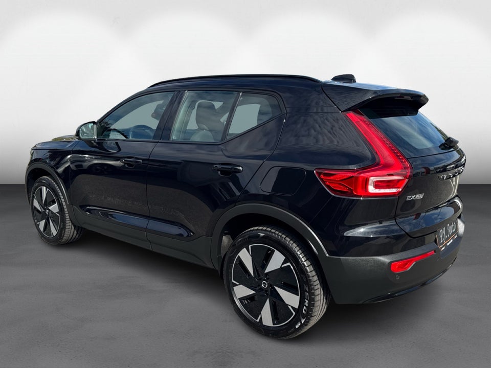 Volvo EX40 Standard Range Plus 5d