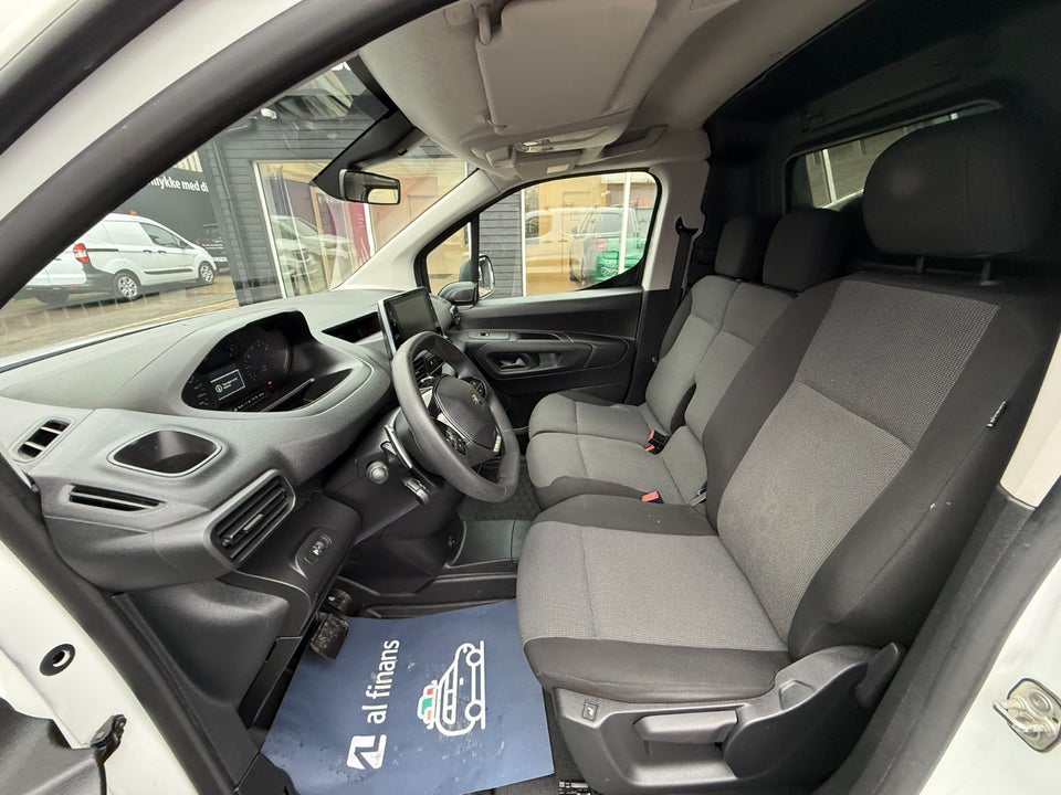 Peugeot Partner 1,5 BlueHDi 130 L2V2 Plus EAT8 Van
