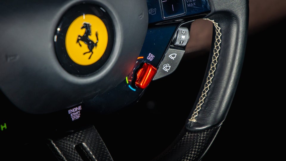 Ferrari 296 GTB 2,9 DCT 2d