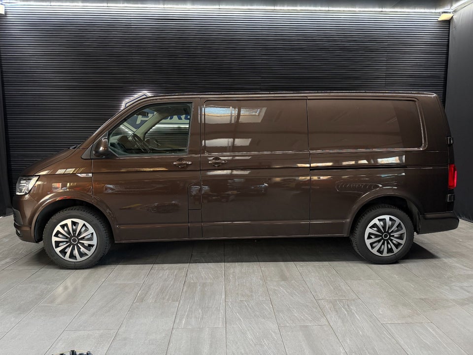 VW Transporter 2,0 TDi 204 Kassevogn DSG lang