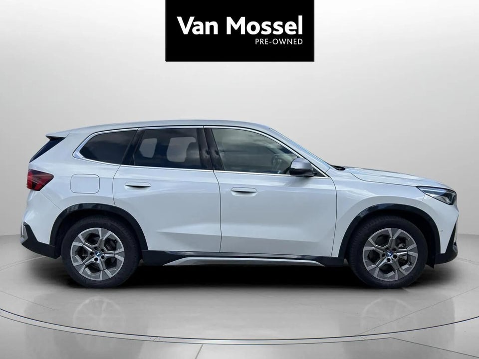 BMW iX1 xDrive30 5d