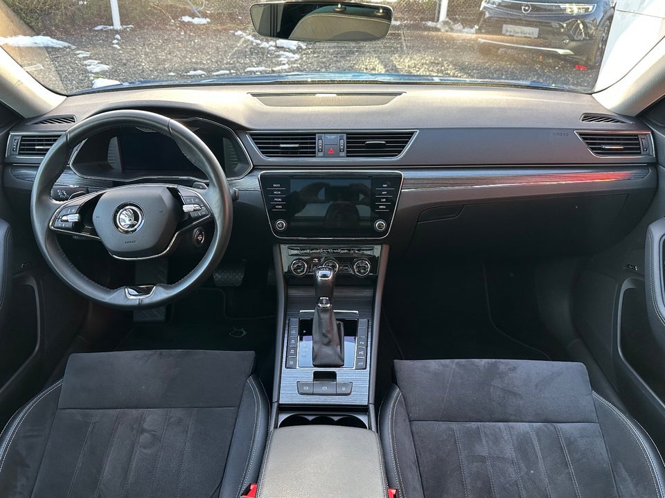 Skoda Superb 1,4 TSi iV Business Executive Combi DSG 5d