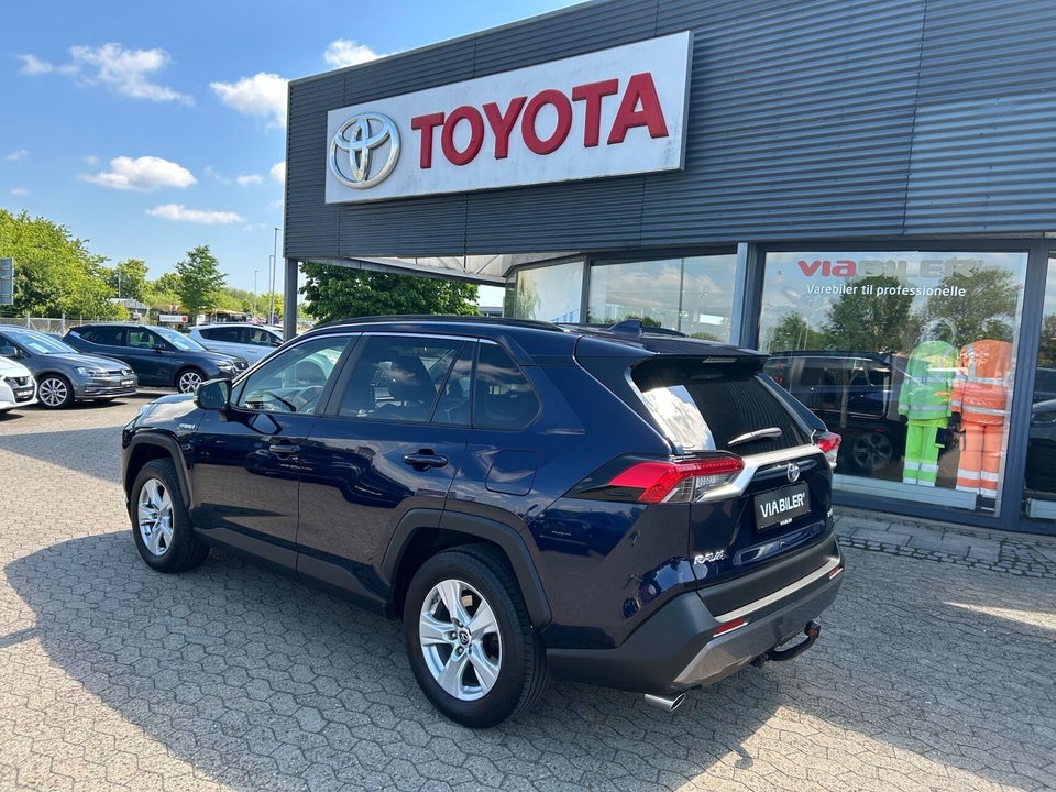 Toyota RAV4 2,5 Hybrid H3 Business MDS 5d