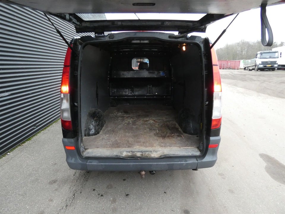 Mercedes Vito 113 2,2 CDi Standard L 4d