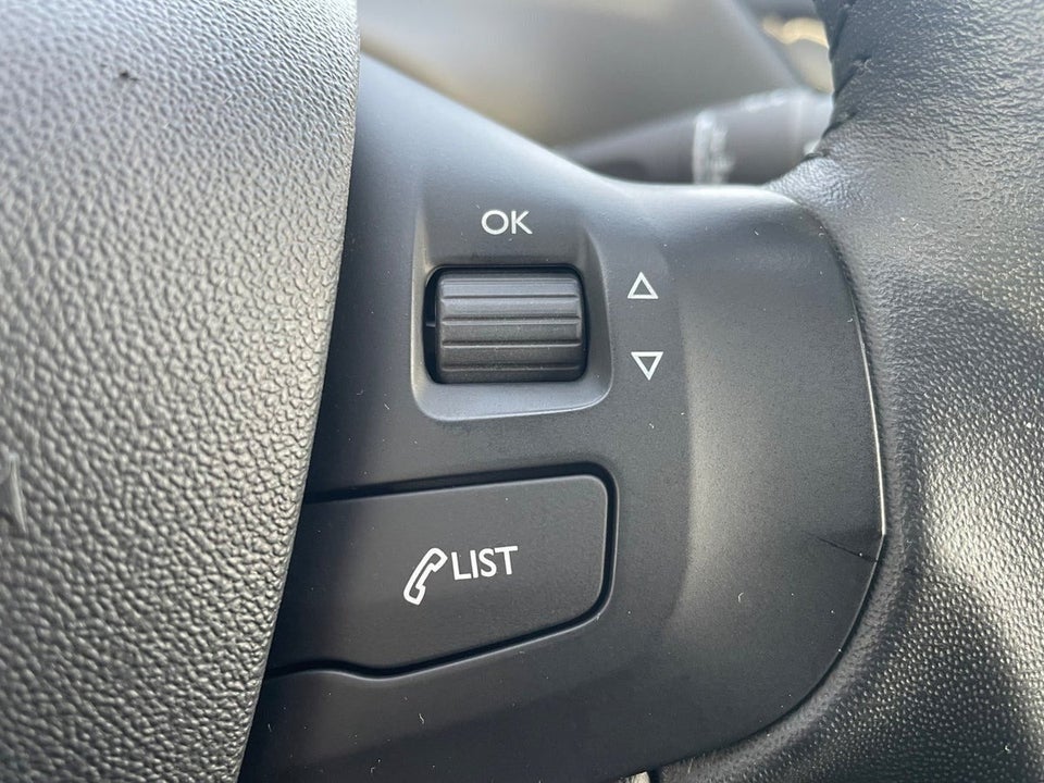 Peugeot 208 1,6 BlueHDi 100 Envy 5d