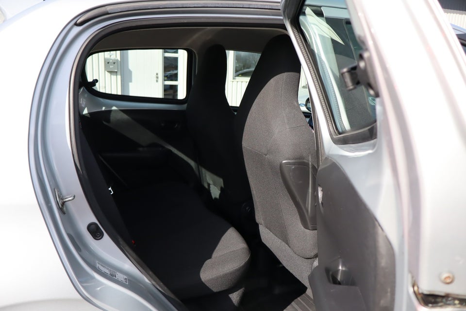 Citroën C1 1,0 VTi Street+ 5d