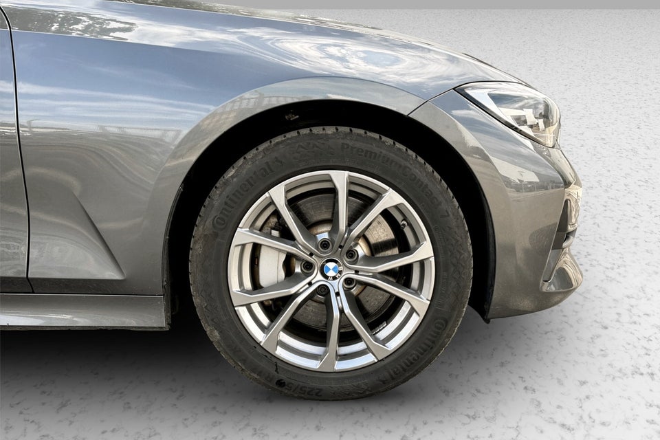 BMW 330e 2,0 Touring Sport Line aut. 5d