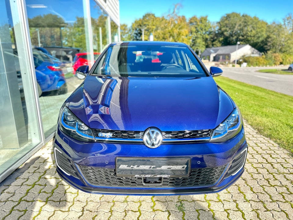 VW Golf VII 1,4 GTE DSG 5d