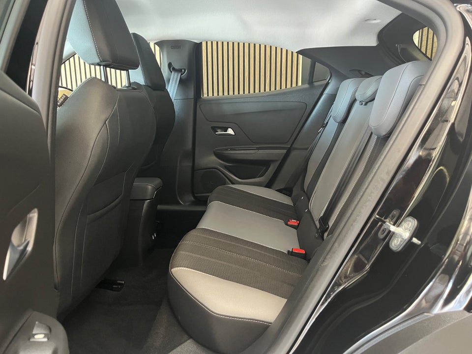 Opel Mokka-e 50 Elegance 5d
