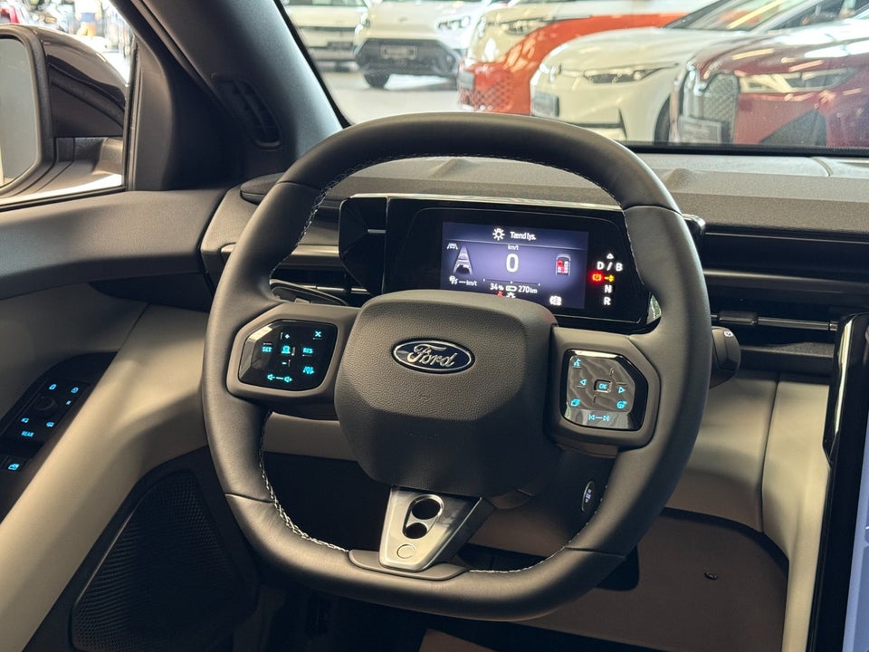 Ford Capri 77 Select Extended Range 5d