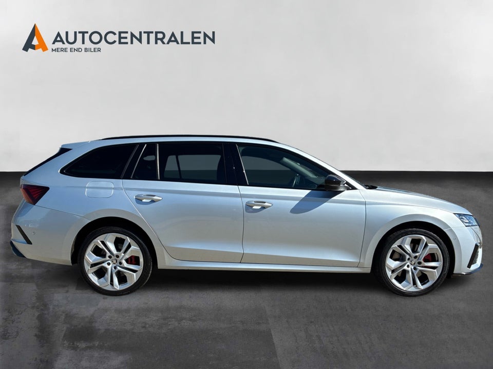 Skoda Octavia 1,4 TSi iV RS Combi DSG 5d