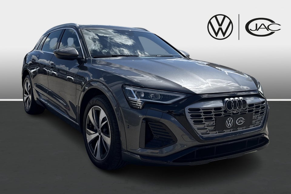 Audi Q8 e-tron 55 S-line quattro 5d