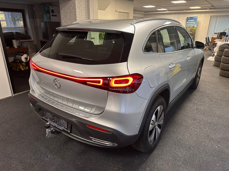 Mercedes EQA250 Progressive 5d
