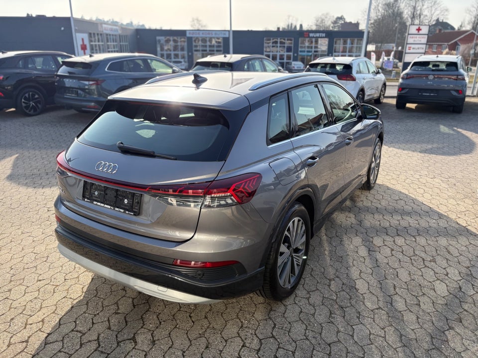 Audi Q4 e-tron 40 Advanced 5d