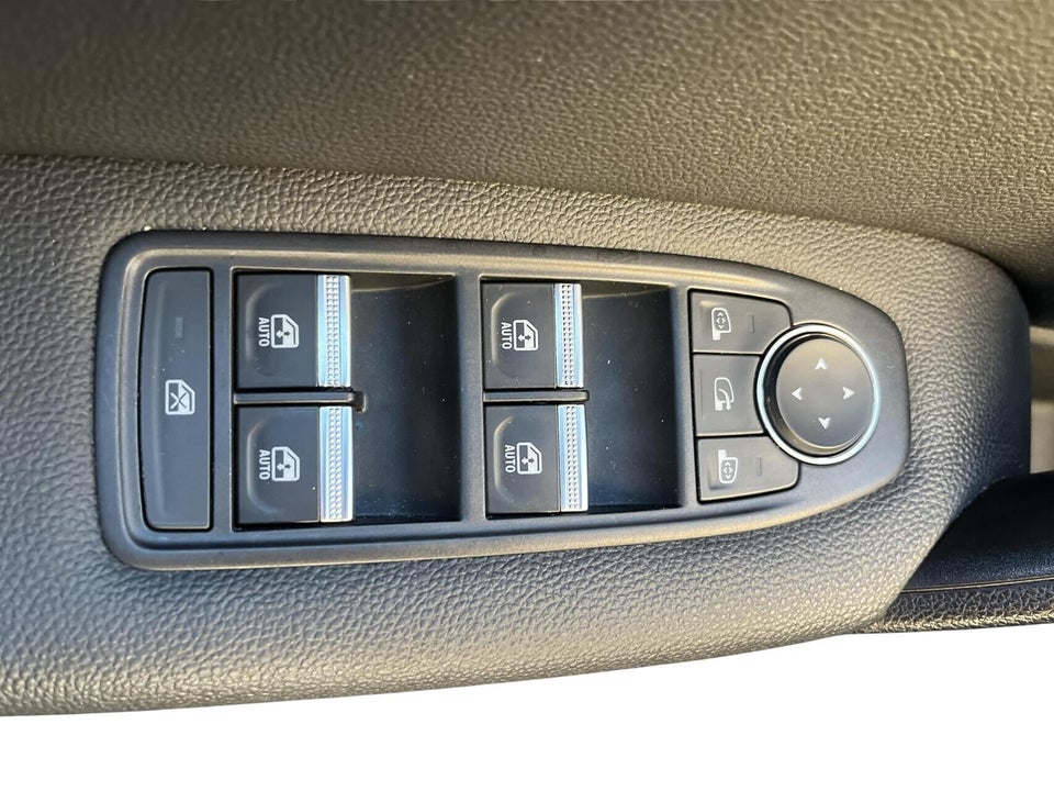 Renault Captur 1,6 E-Tech Intens 5d