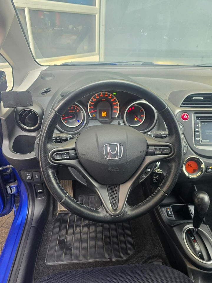 Honda Jazz 1,4 Elegance CVT 5d