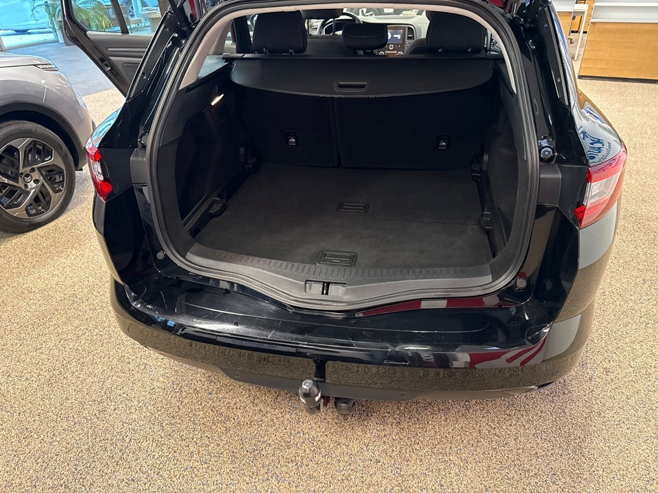 Renault Megane IV 1,3 TCe 140 Limited Sport Tourer 5d