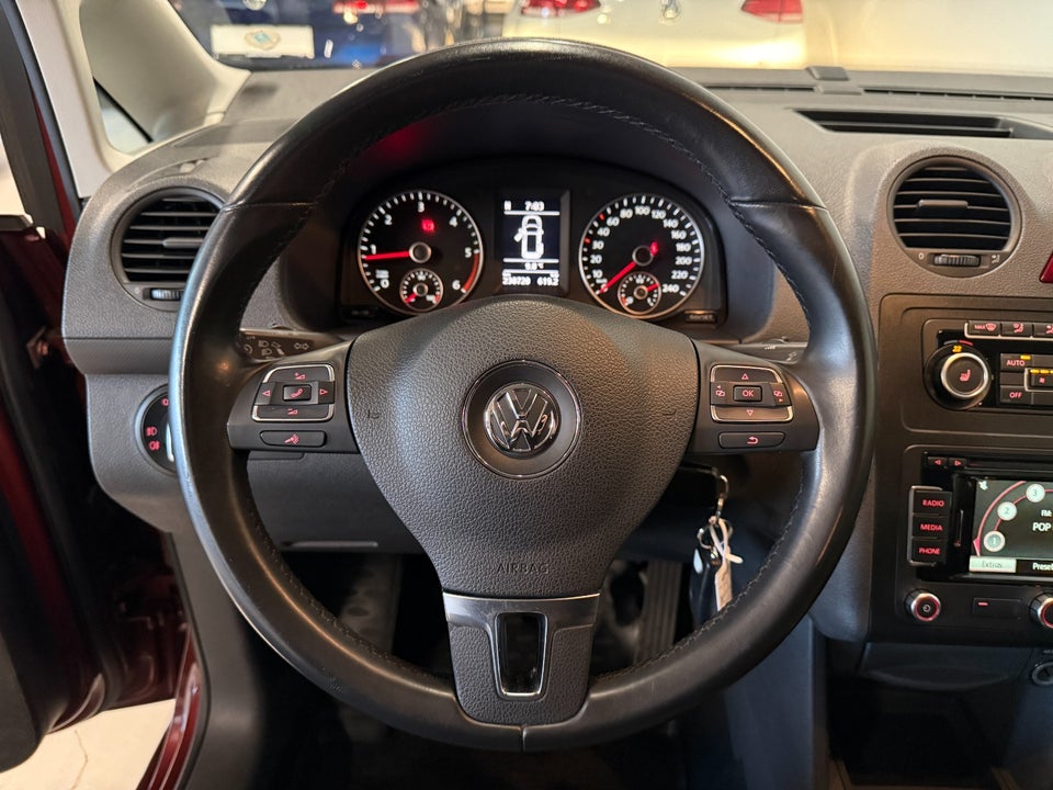 VW Caddy Maxi 1,6 TDi 102 Comfortline BMT 4d