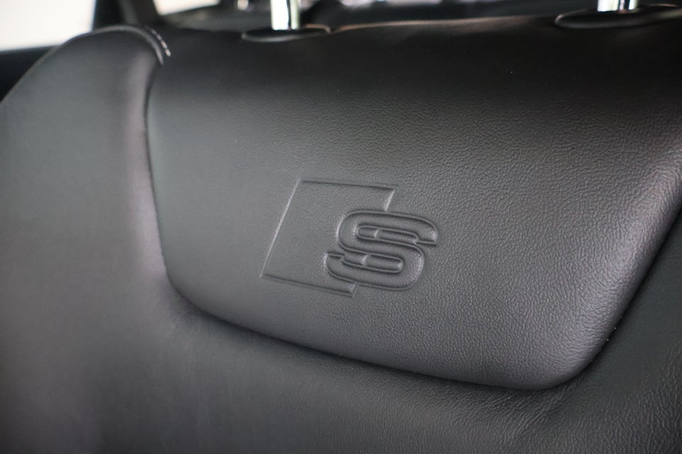 Audi e-tron 55 S-line Sportback quattro 5d