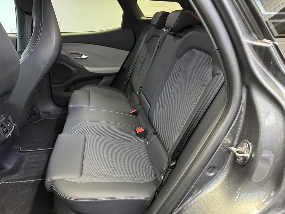 Ford Explorer 82 Select Extended Range 5d