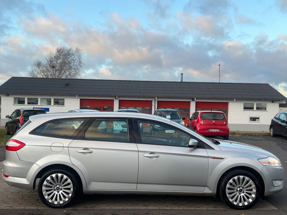 Ford Mondeo 2,0 Titanium 5d