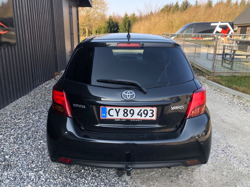 Toyota Yaris 1,0 VVT-i T1 5d