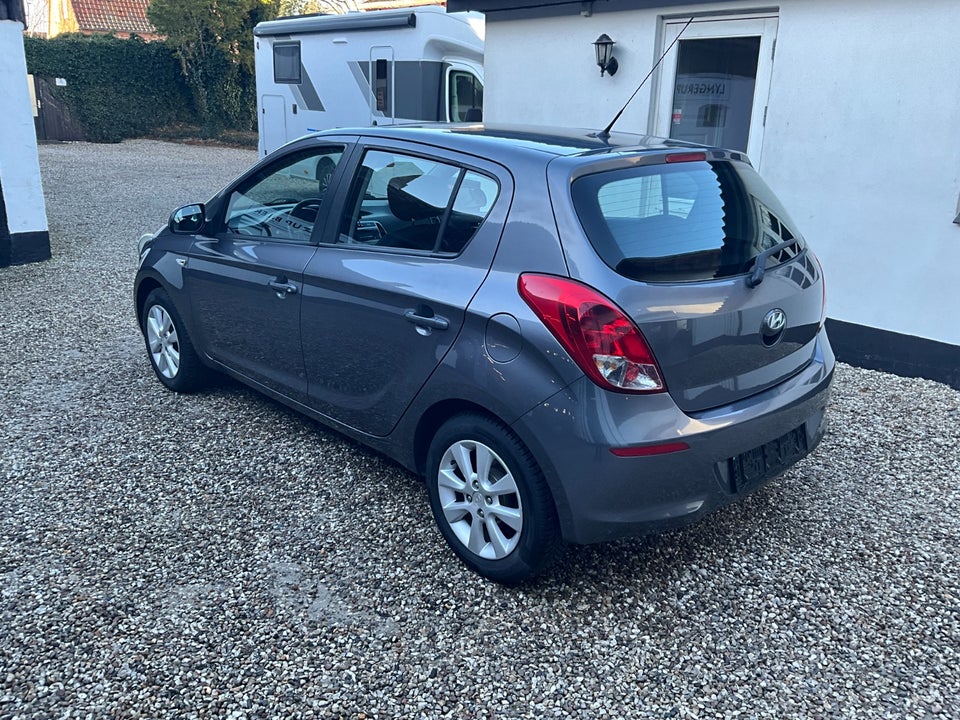 Hyundai i20 1,25 Comfort 5d