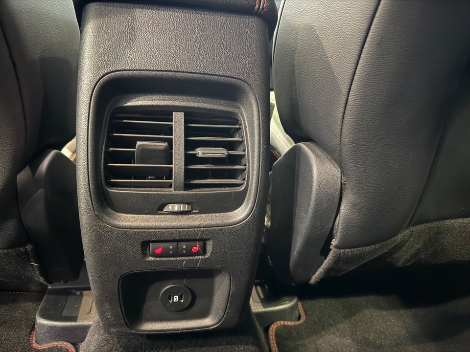 Ford Kuga 2,5 PHEV Graphite Tech CVT 5d