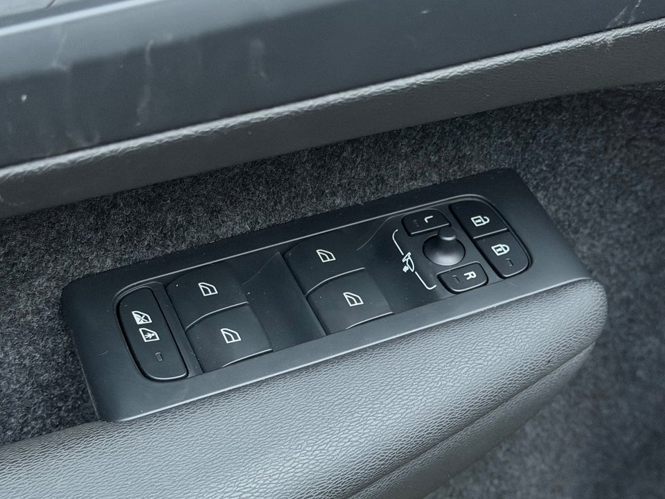 Volvo XC40 ReCharge Core 5d