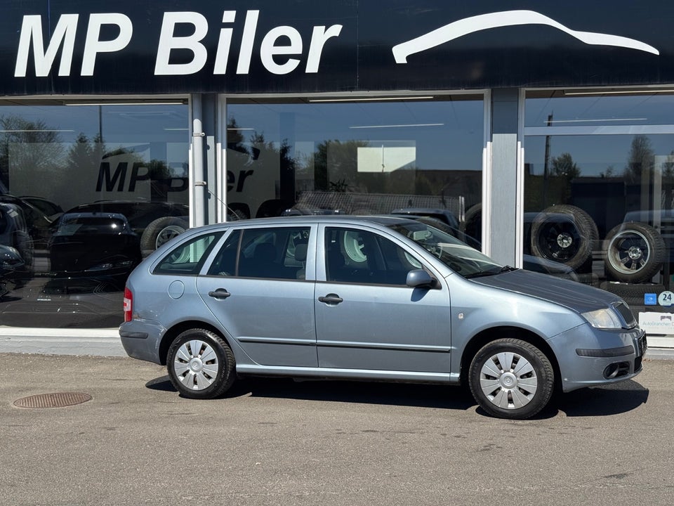 Skoda Fabia 1,2 12V Ambiente Combi 5d