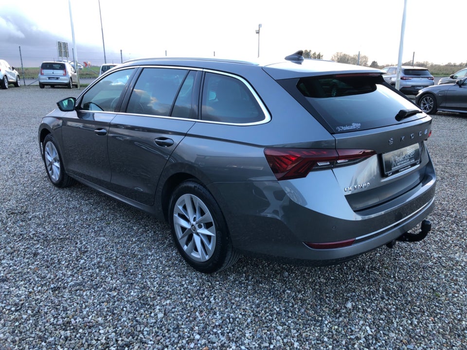 Skoda Octavia 2,0 TDi 150 Style Combi DSG 5d