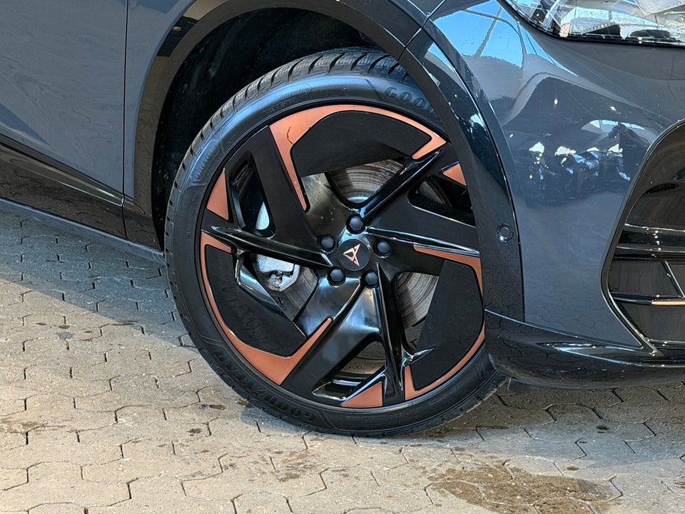 Cupra Tavascan 77 VZ Adrenaline 5d