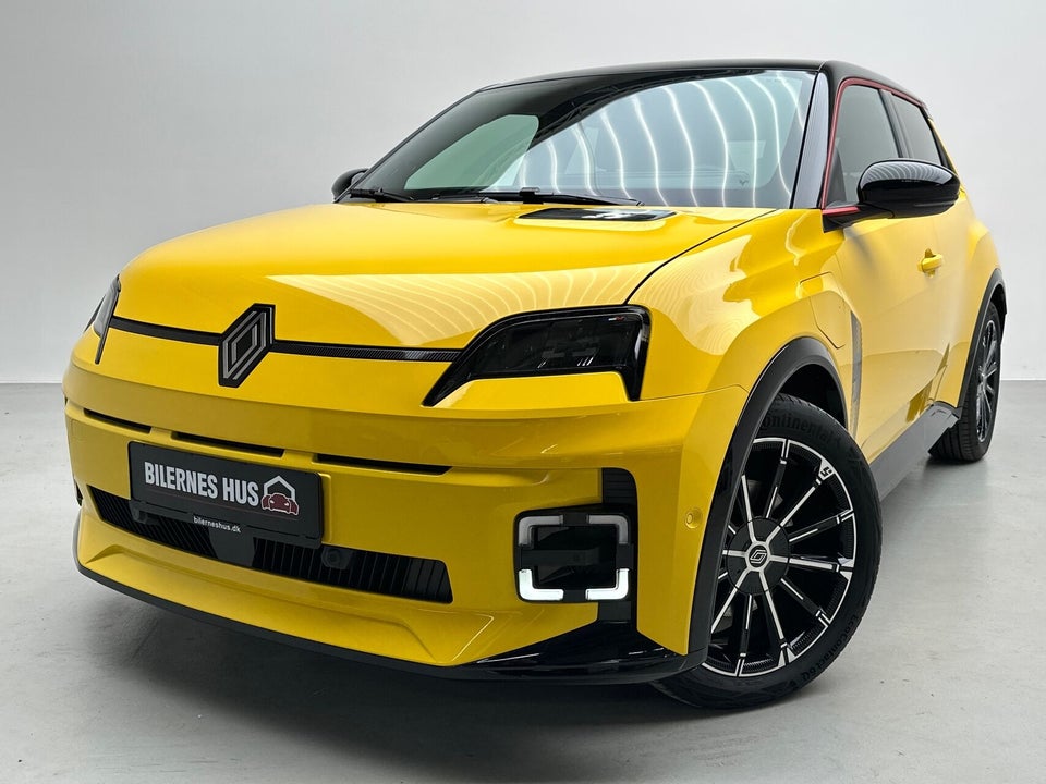 Renault 5 E-Tech 52 Iconic 5d