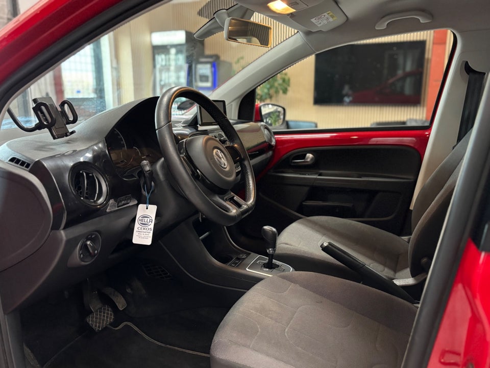 VW Up! 1,0 75 Move Up! ASG BMT 5d
