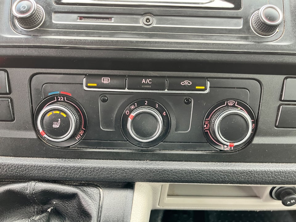 VW Transporter 2,0 TDi 102 Ladvogn lang 2d