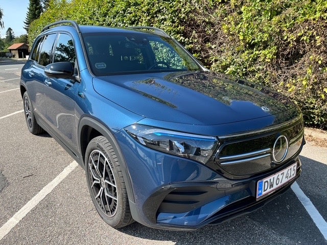 Mercedes EQB250 AMG Line 5d