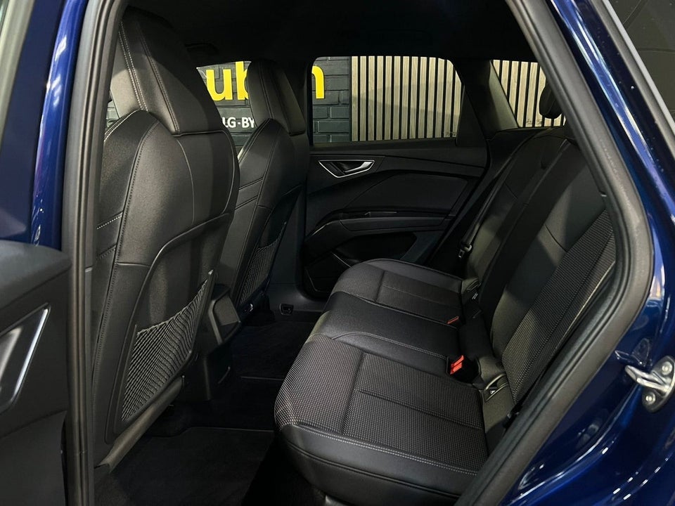 Audi Q4 e-tron 35 S-line 5d