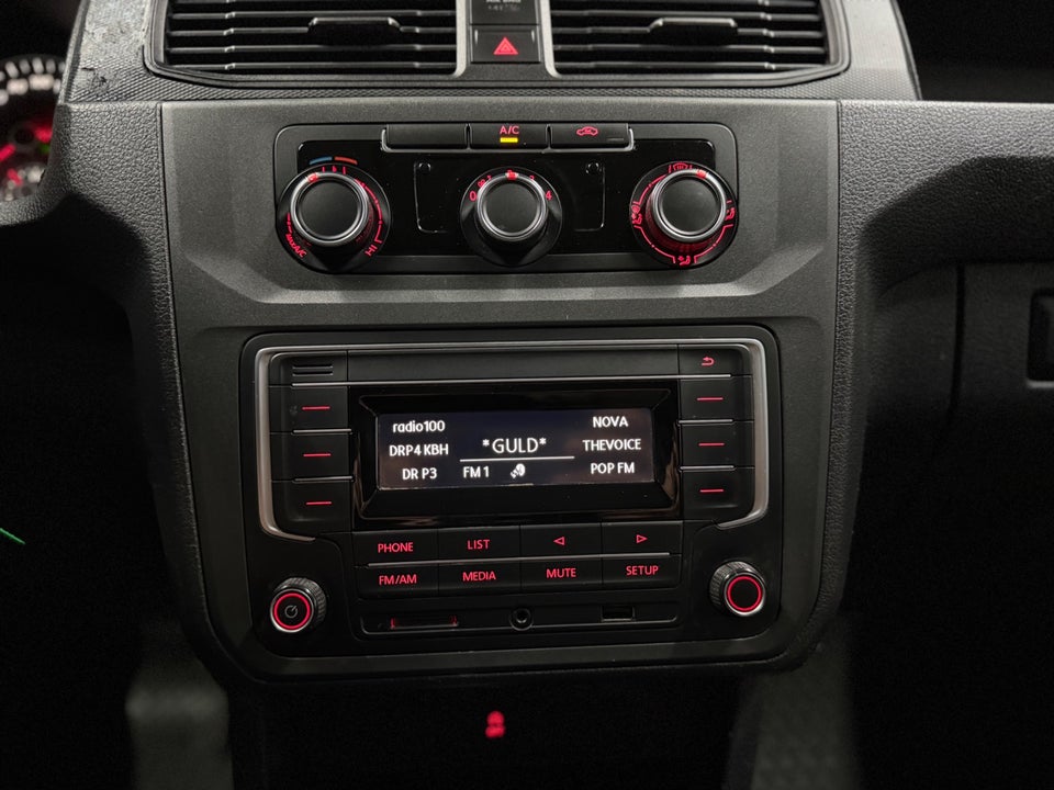 VW Caddy 2,0 TDi 102 DSG BMT Van 4d