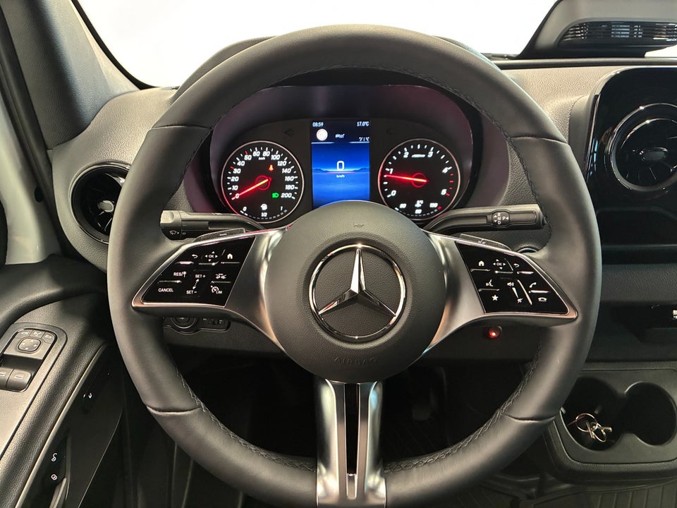 Mercedes Sprinter 317 2,0 CDi A2 Tourer PRO aut. RWD
