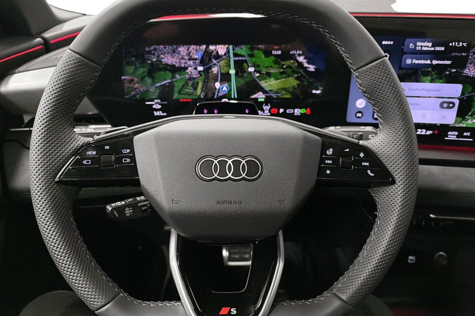 Audi SQ6 e-tron quattro 5d